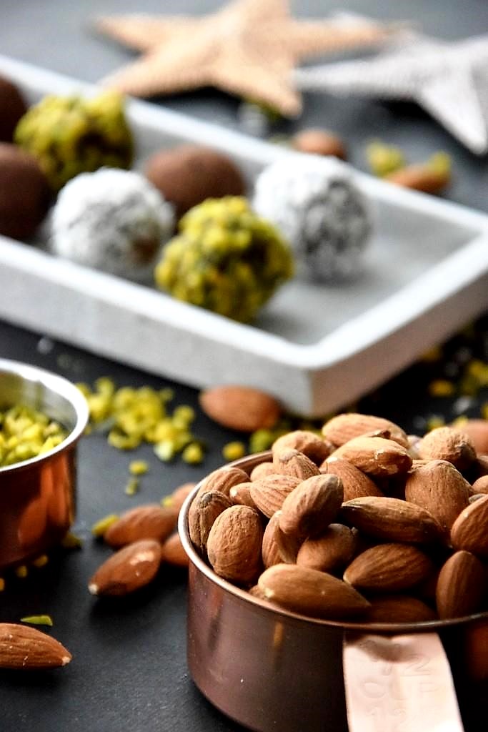 Unterfreundenblog Blitztrüffel vegan Superfood Pralinen Geschenke aus der Küche Weihnachten Rezept Advent