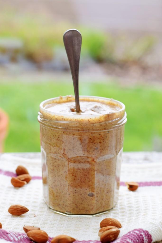 Lieblingssnack! Mandelmus selbst gemacht, so lecker und gesund