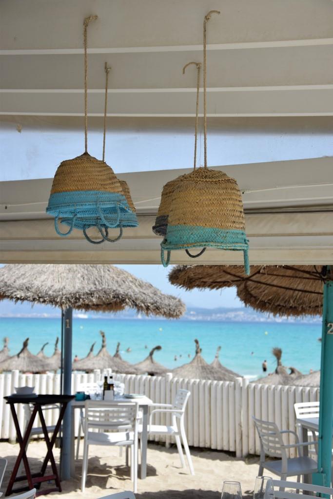 Korbleuchten Strandrestaurant