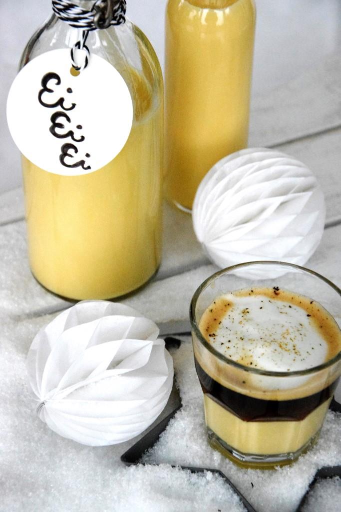 Dezemberkalorien zählen nicht! Eierlikör mit Tonkabohne und ein Bombardino im&nbsp;Schnee