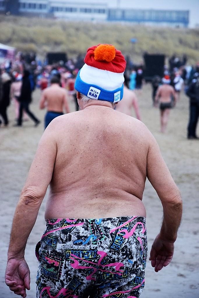 Holland Winter Nieuwjaarsduik Anschwimmen Neujahrsschwimmen Egmond an Zee