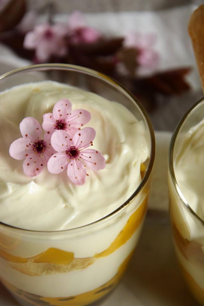 Schnelles Mango-Tiramisu ohne Ei / Osterrezept / Unterfreundenblog