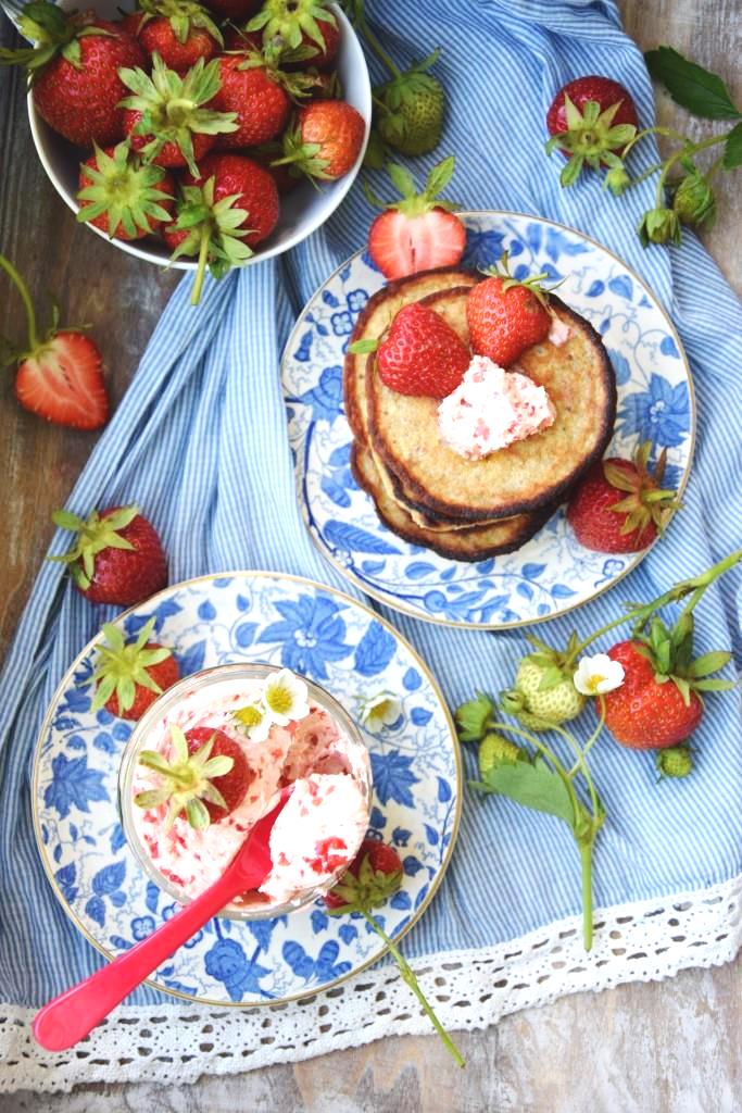 Selbstgemachte Erdbeerbutter / Homemade strawberry butter - Rezept auf Unterfreundenblog