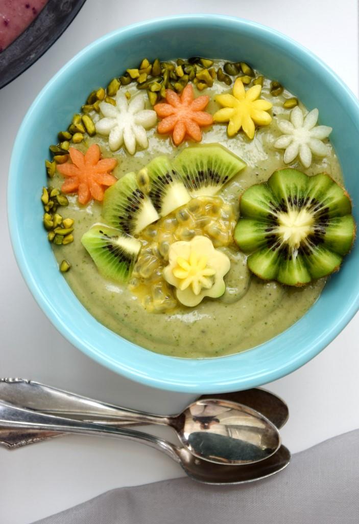  Unterfreundenblog / Green Smoothie Bowl / Alice im Wunderland: Teaparty reloaded
