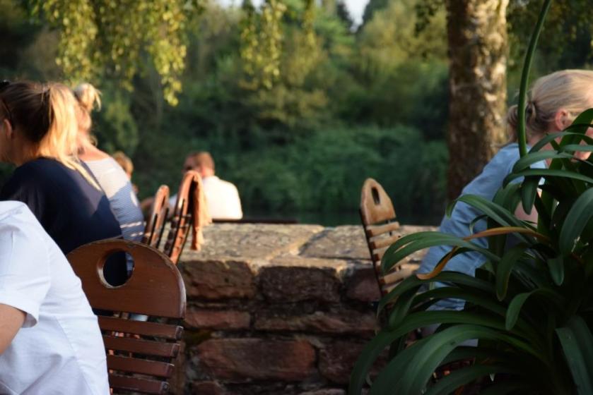 Restaurant und Biergarten mit Wasserblick Neckarblick, am Neckar, Rhein-Neckar-Region - Zum Anker Schwabenheimer Hof Dossenheim - Unterfreundenblog