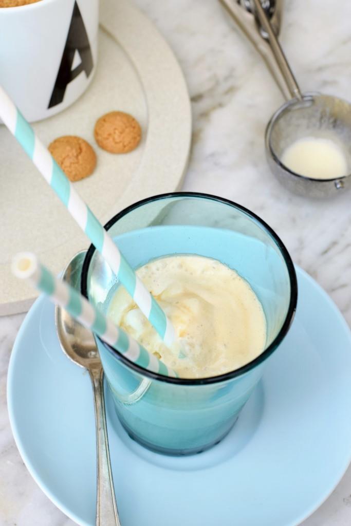 Sommer-Dessert: Affogato al caffe / Espresso mit Vanilleies - Unterfreundenblog