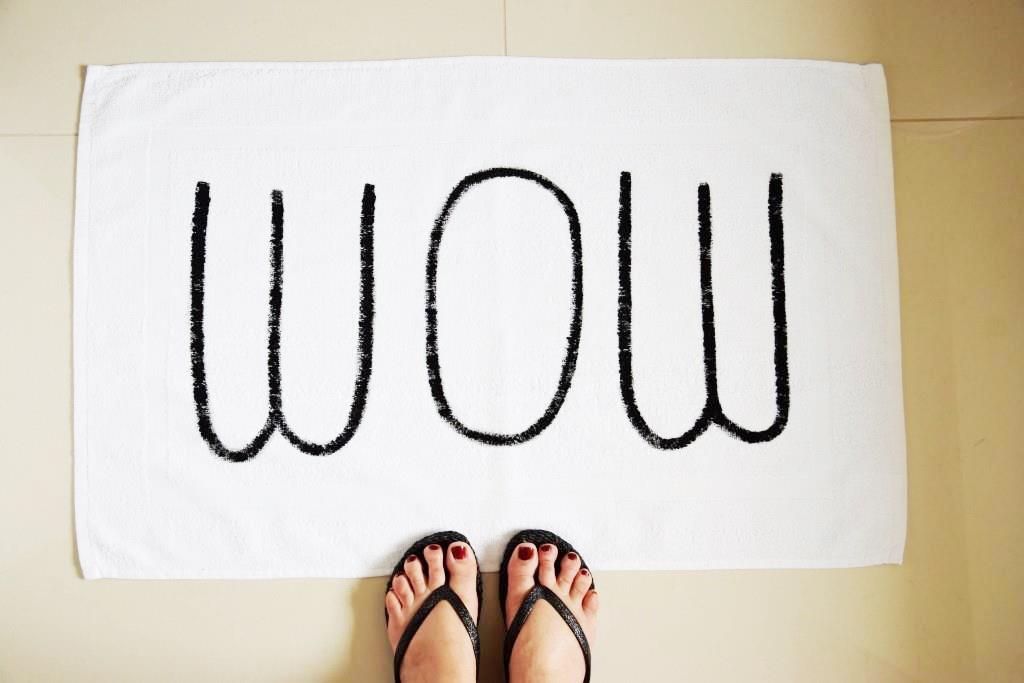 Ein easypeasy DIY für eine selbst beschriftete Badematte mit&nbsp;WOW-Faktor!