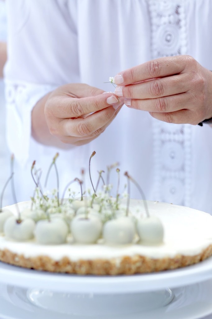 Für den Kuchenhunger an heißen Tagen - Cheesecake aus weißer Schokolade aus dem Kühlschrank