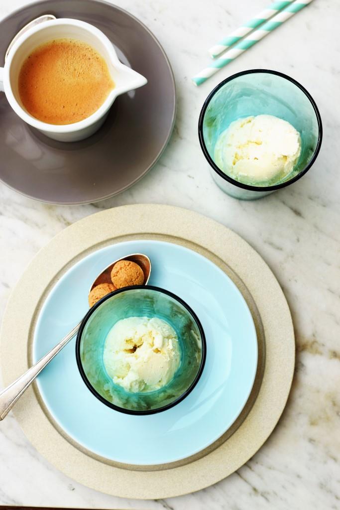 Affogato, das schnellste Dessert EVER. Espresso auf einer Kugel Vanilleeis - yummy!