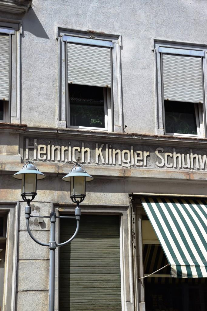 Moderne Läden hinter alten Fassaden - das ist Heidelberg Neuenheim