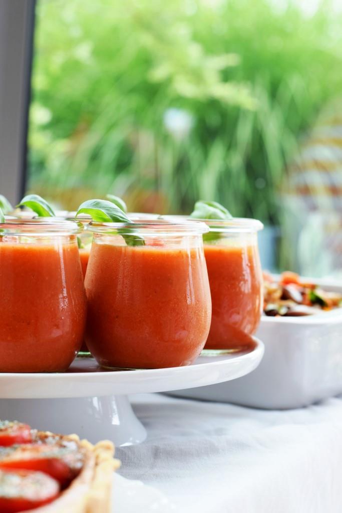 Meine Vorspeise für das Red Dinner: Wassermelonen-Gazpacho im Glas
