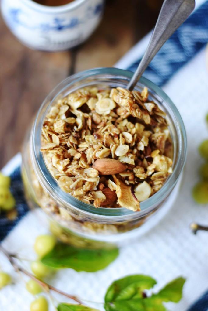 Apfel-Zimt-Granola aus der Pfanne – selbstgemachtes Knuspermüsli in 5 ...