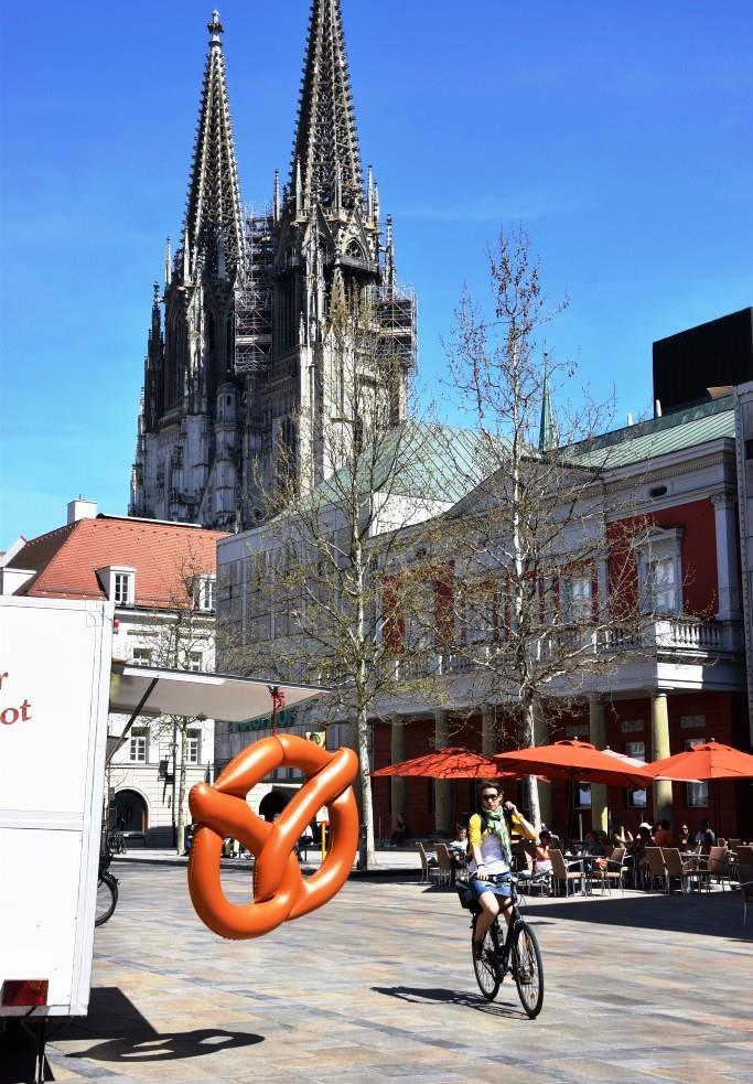 In der Altstadt von Regensburg - Brezn, Radl, Dom
