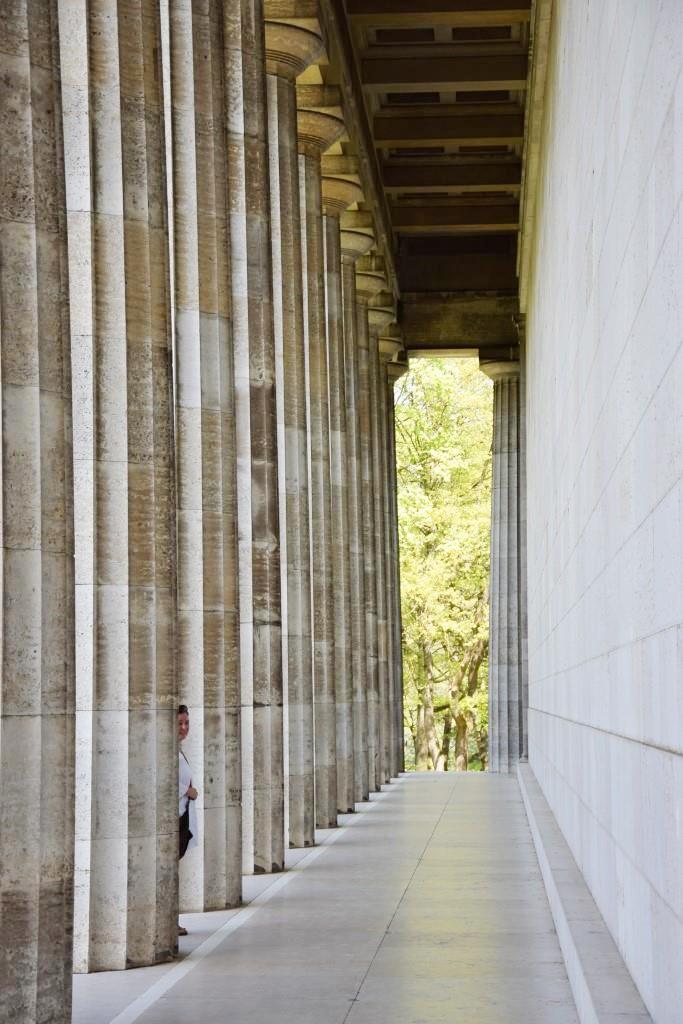 Die mächtigen Säulen der Walhalla bei Regensburg