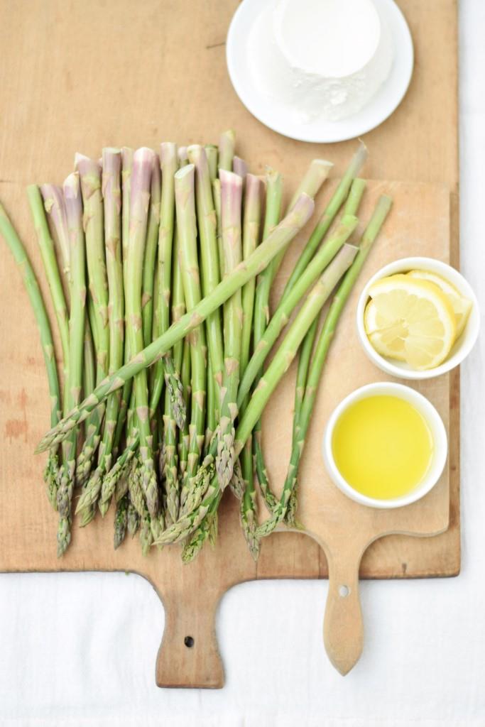 Spargel Brett Zitrone Ricotta