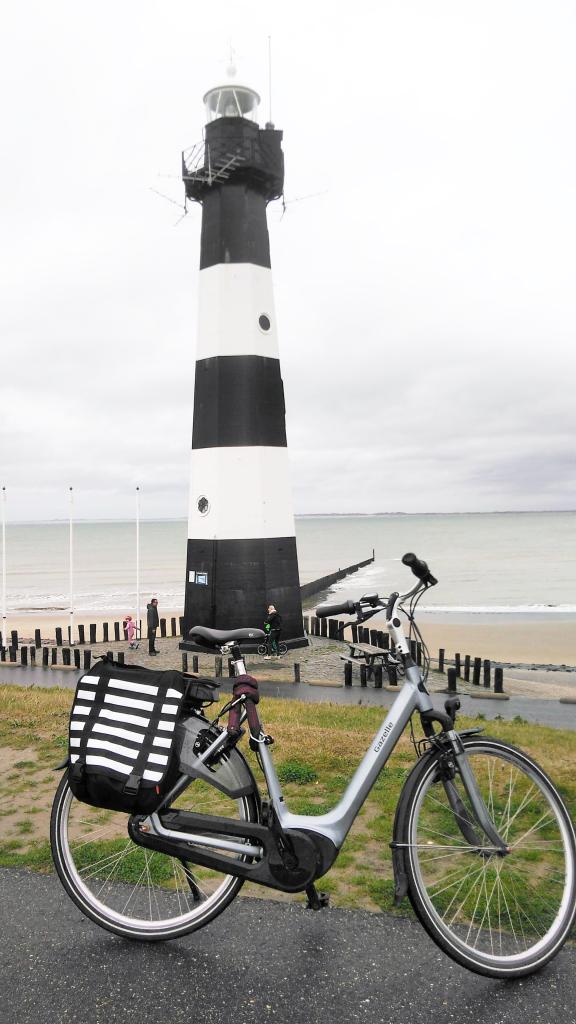 Leuchtturm schwarz-weiß Zeeland