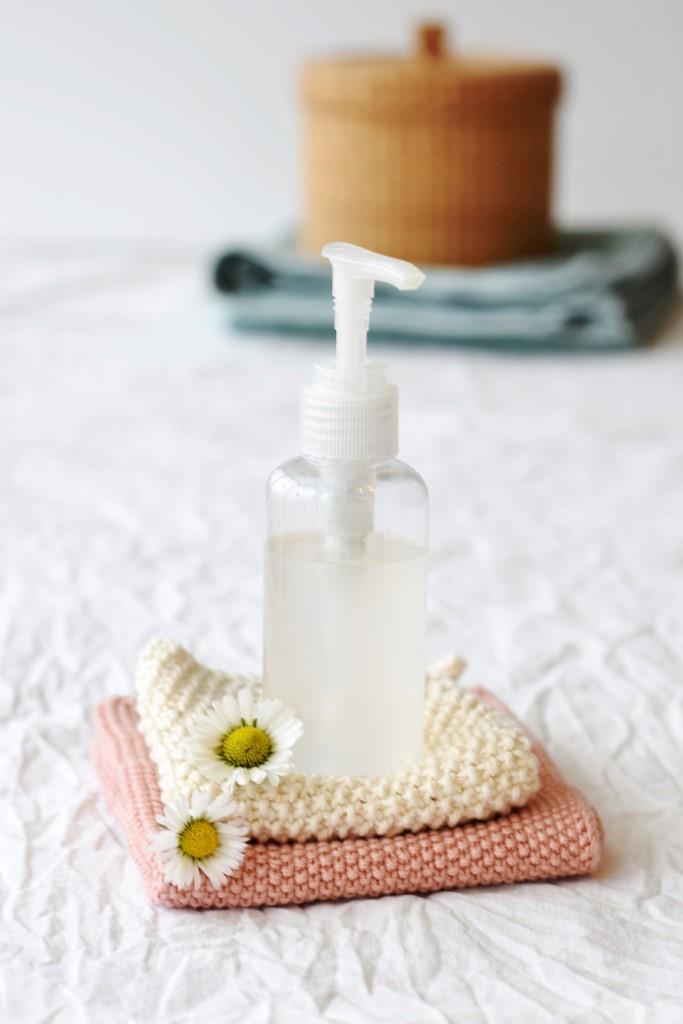 Natürliches Desinfektionsmittel Handtücher Blumen