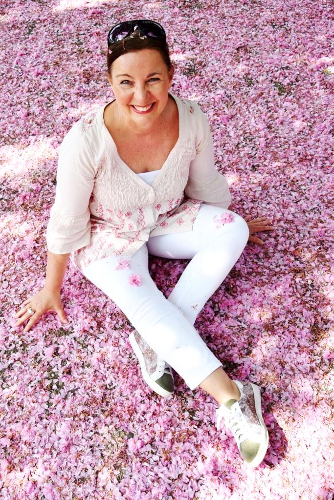 Shooting Kirschblüten Frau