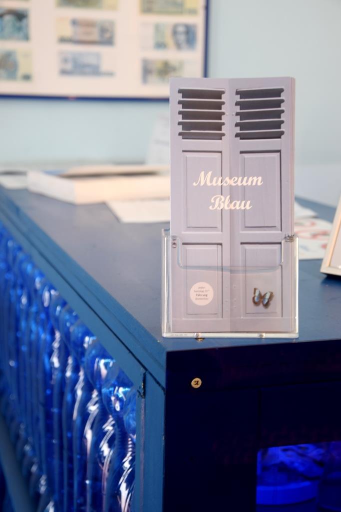 Flyer Blau Museum