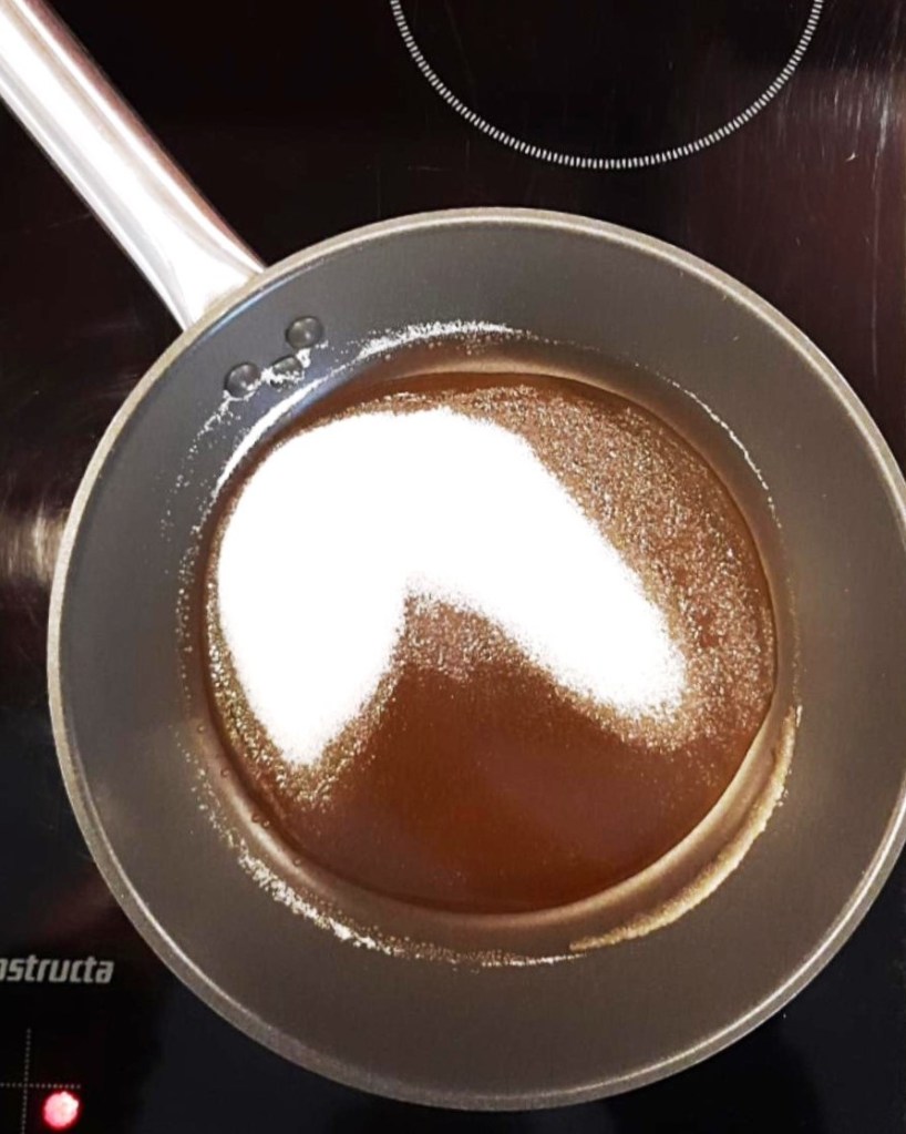 Karamell in der Pfanne