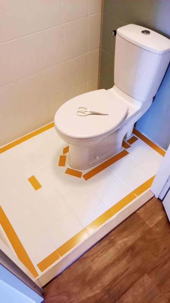 Hier kommt der neue Boden ins WC