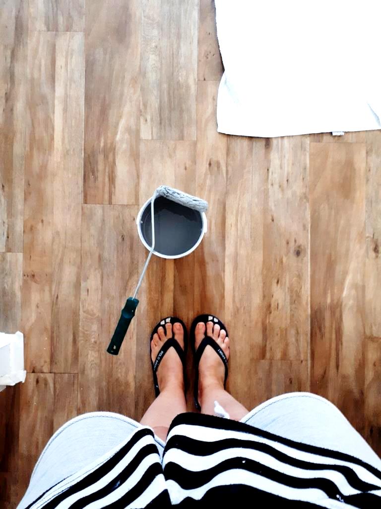 Selbst ist die Frau - hier wird gleich gestrichen