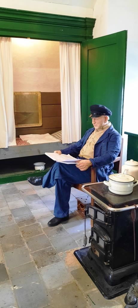 Im Leuchtturm von Westkapelle kann man sehen, wie der Leuchtturmwärter früher gelebt und gearbeitet hat