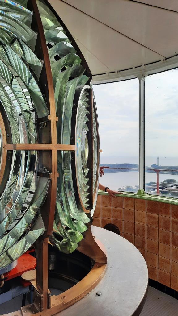 Ein einmaliges Highlight - das Leuchtfeuer ganz oben im Leuchtturm von Westkapelle auf Zeeland