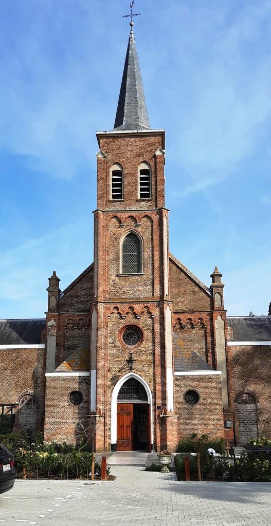 Himmlisch übernachten in der ehemaligen Dorfkirche - in Biervliet Zeeland Niederlande