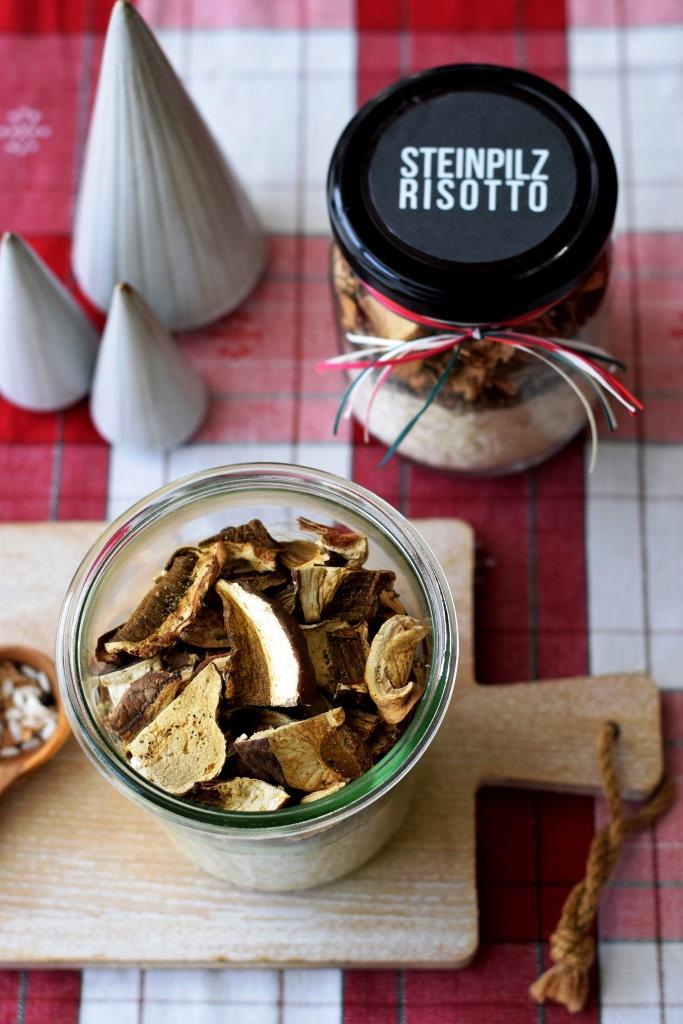 Geschenke aus der Küche sind doch die besten! Feiner Risotto Mix zum Selbstmachen und Verschenken. Mit Freebie Etikett und Rezeptanleitung