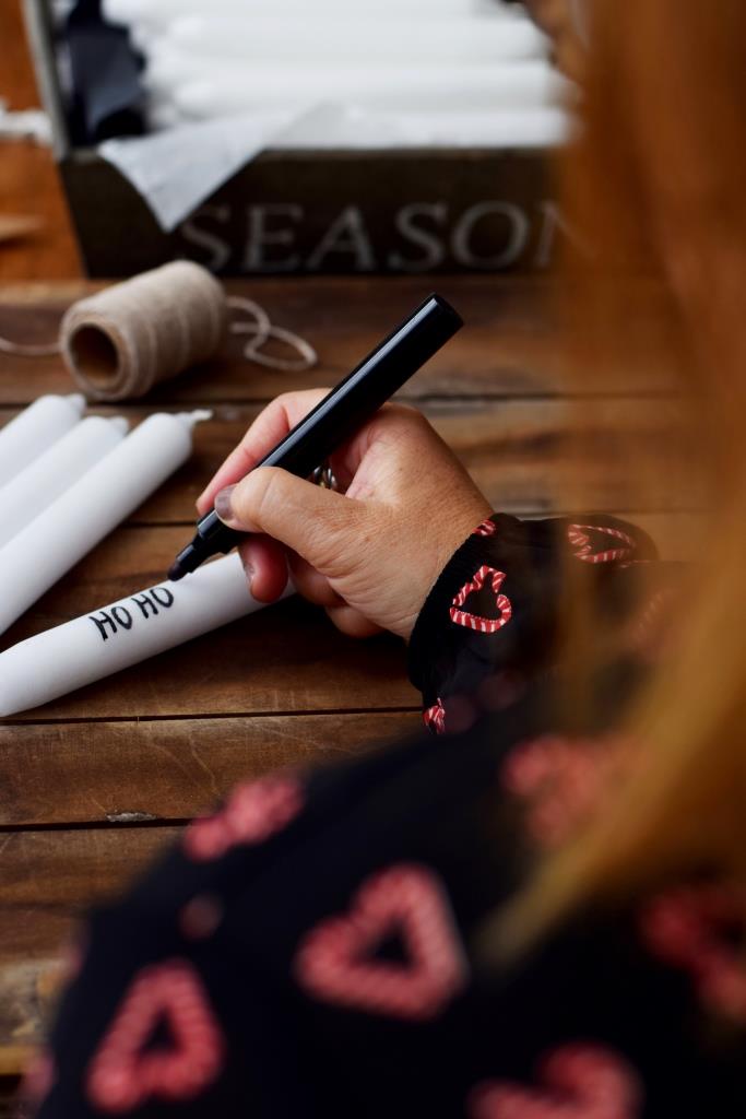 Kerzen beschriften mit Edding (nicht nur) für Weihnachten - einfache und schnelle DIY Geschenkidee Unterfreunden Blog