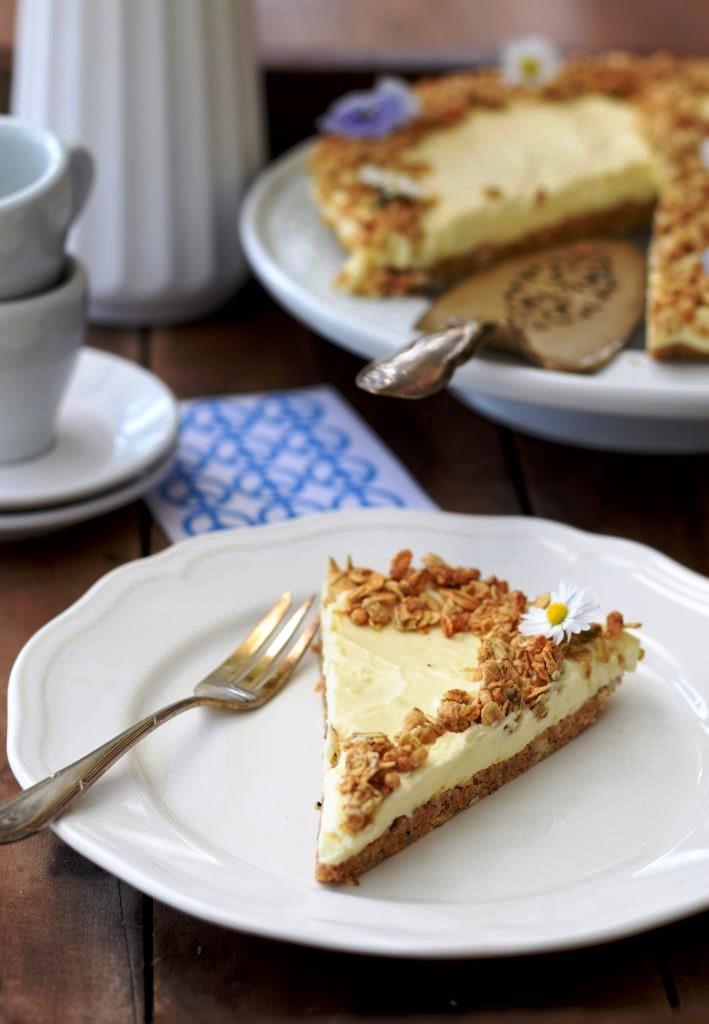 No bake cheesecake mit Granola Peace-Zeichen