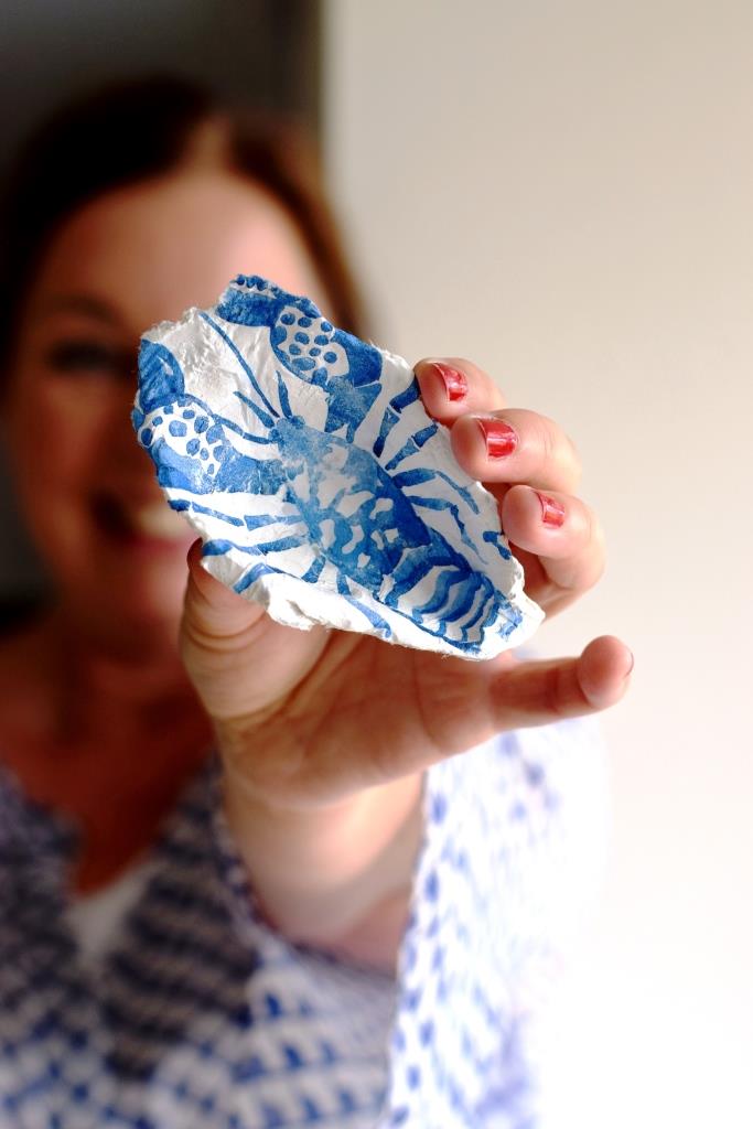 So holen wir uns das Strandfeeling als Deko ins Haus! Austern Deko DIY weiß blau