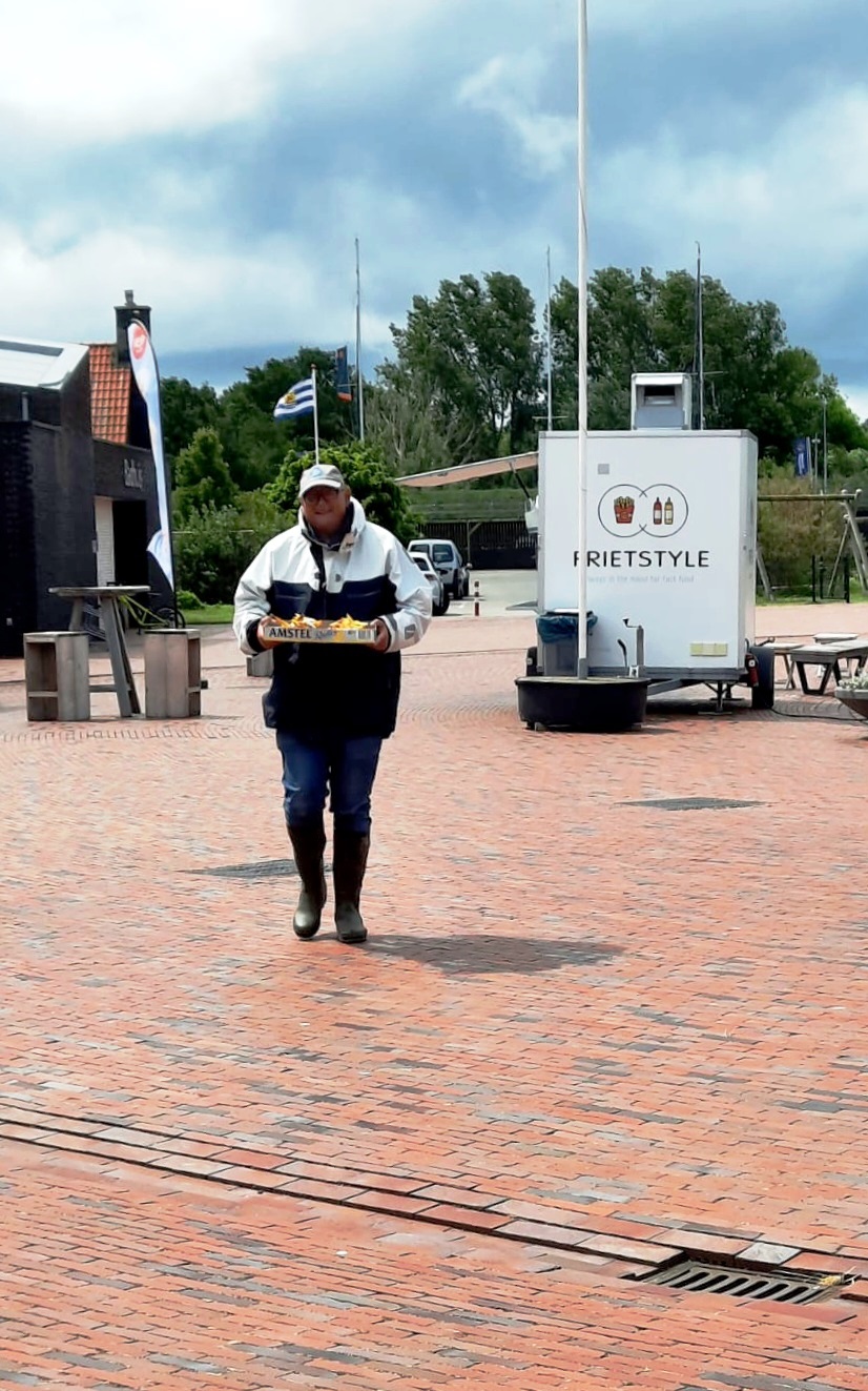 Frische Fritten im Jachthafen von Bruinisse bei Frietstyle