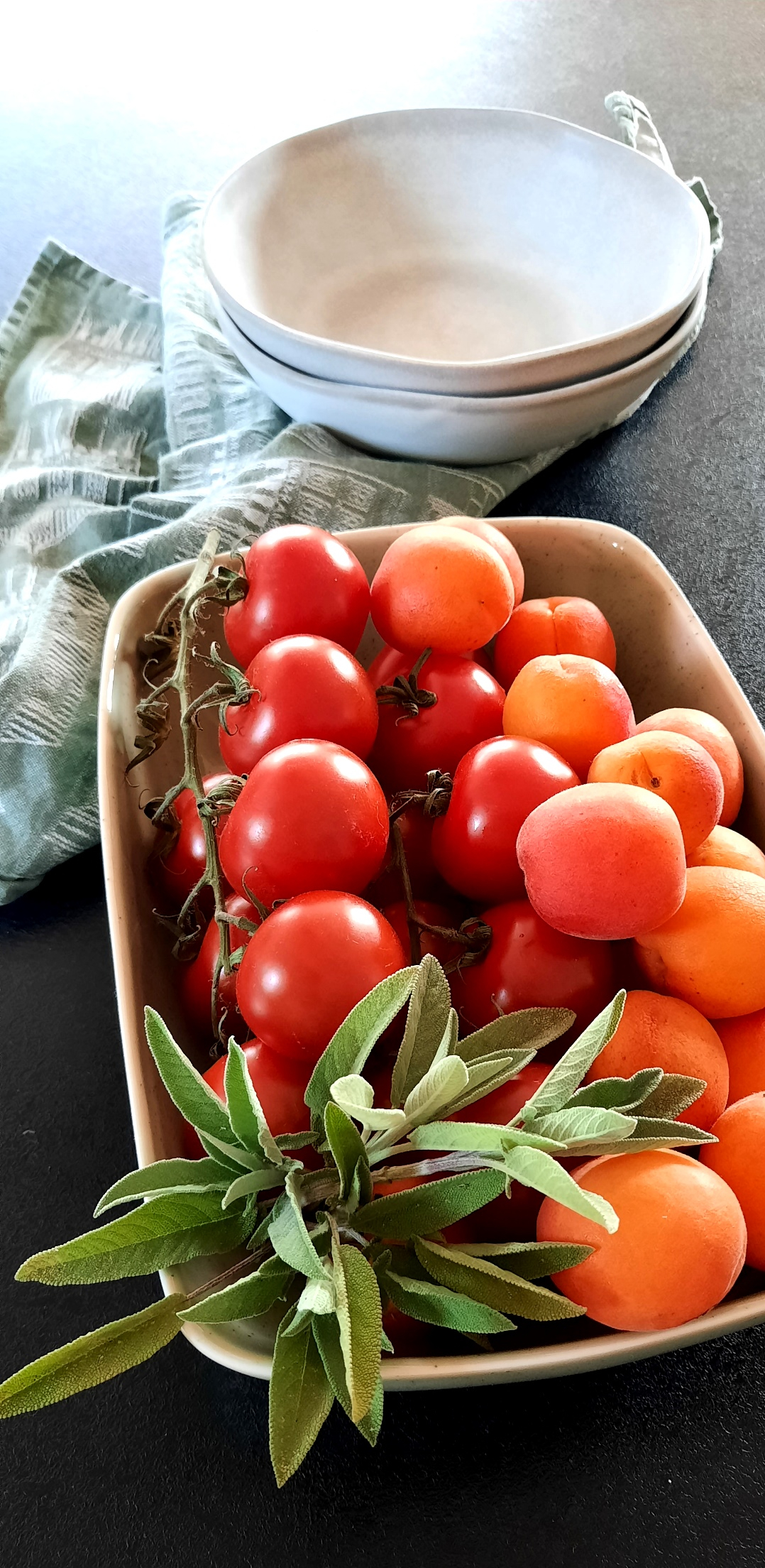 Tomaten Aprikosen Salbei 12von12 Unterfreundenblog