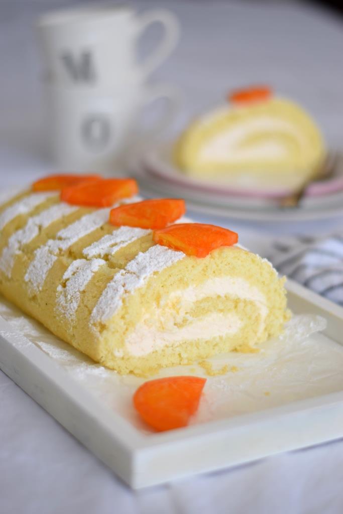 Holy Aperoli! Biskuitrolle mit Aperol-Füllung. CHEERS!