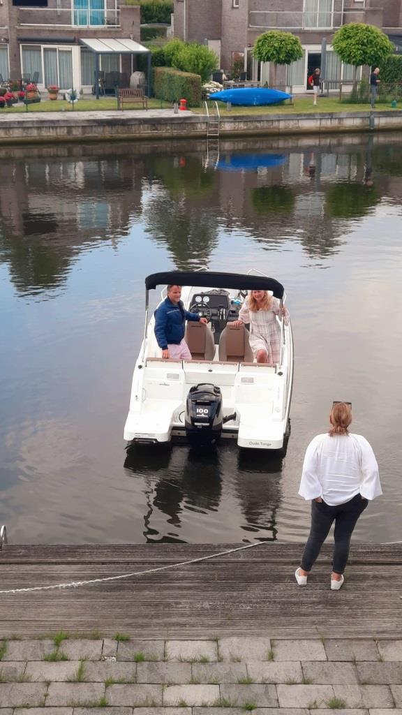 Bootstaxi zum Abendessen!