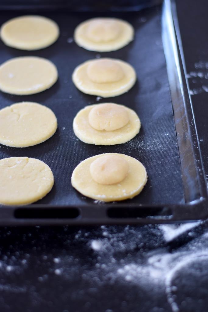 Gevulde Koeken aus Holland mit Mandelpaste