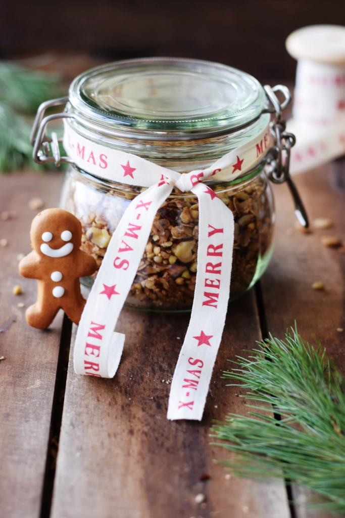 Oh Du knuspriges Lebkuchengranola! Ganz einfach selbstgemacht in der Pfanne