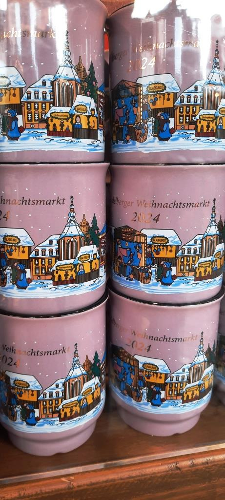 Weihnachtsmarkt Heidelberg - rosa Tassen - 12von12 im Dezember 2024