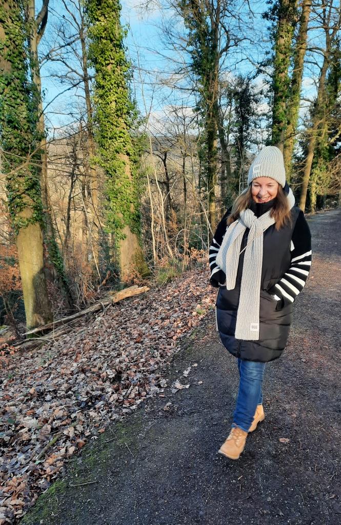 Wald2 12von12 Jan25 Unterfreundenblog Sonntagsspaziergang im Wald