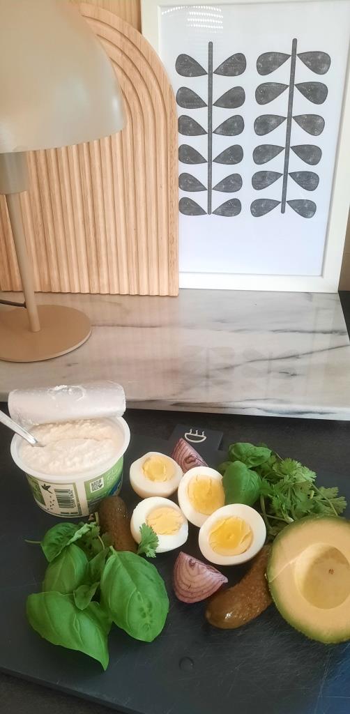 Green Protein Brotaufstrich #12von12 im Juni 2025 - Unterfreundenblog