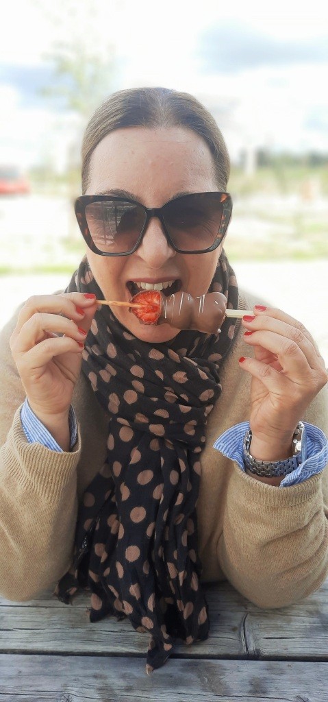 12von12 September 2025 - Leckerer Snack im Erdbeer-Drive-In in Holland