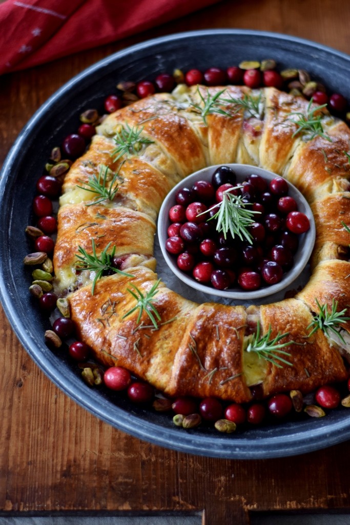 Einfaches Rezept für festlichen Teigkranz