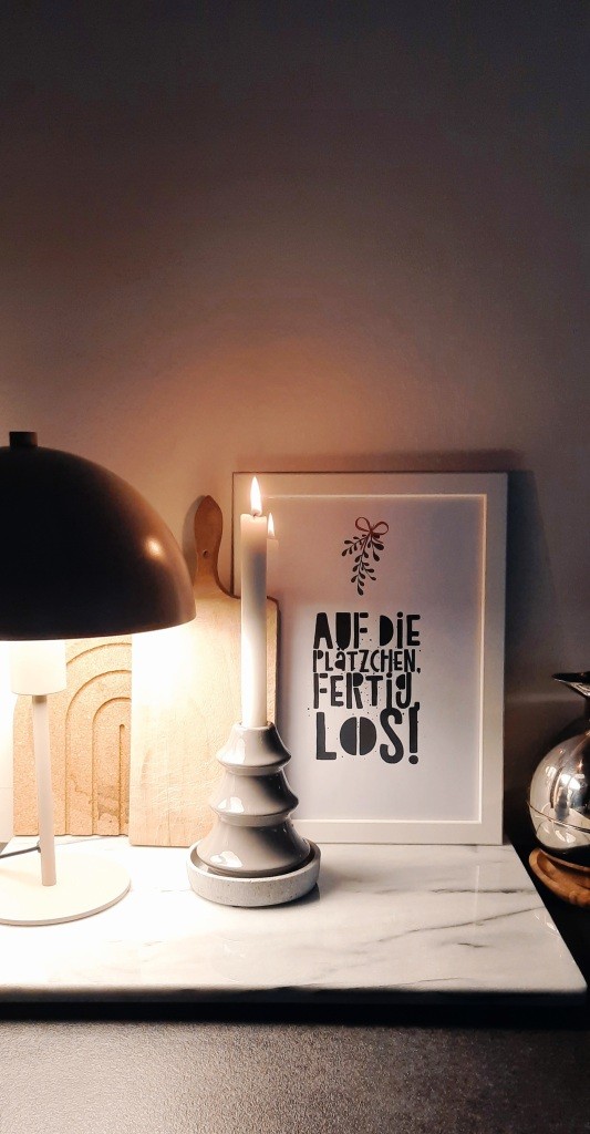 Poster "Auf die Plätzchen fertig los", Kerze im Tannenbaum Kerzenständer