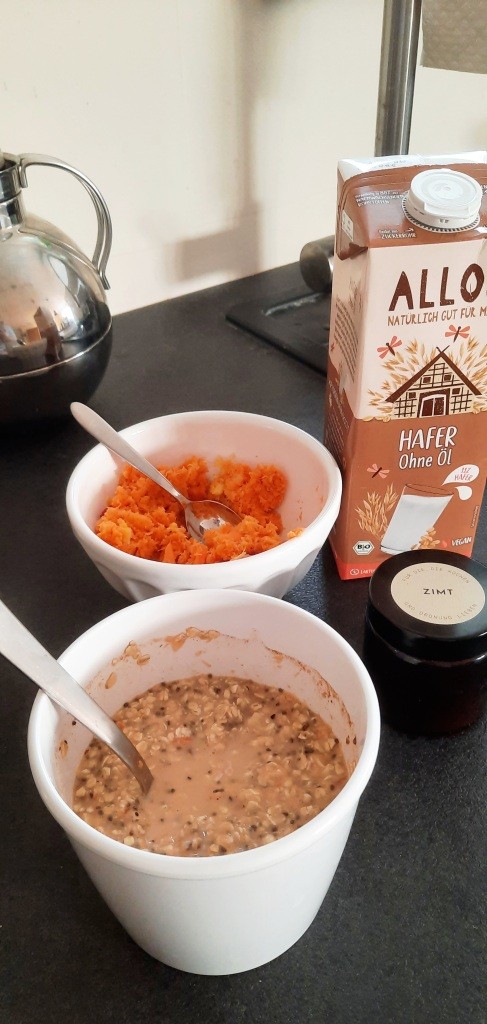 Carrot Cake Overnight Oats - 12von12 März 2026 - Unterfreundenblog