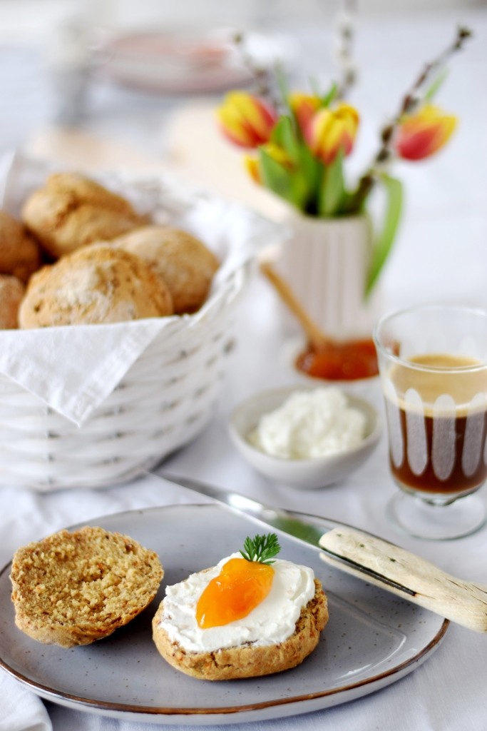 Volle Möhre lecker! Knusprige Dinkel-Karotten-Brötchen